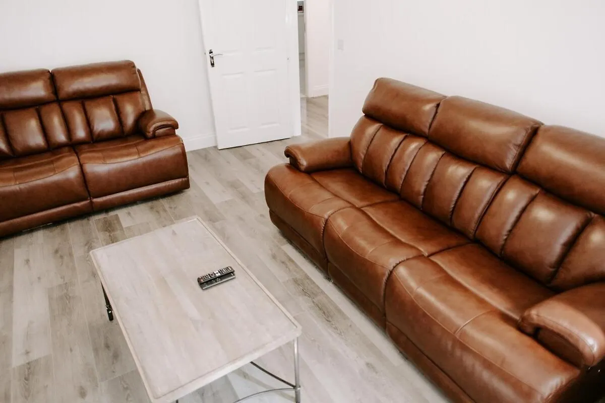Holiday home Apsley Way, 5 Bed 4 Bathroom House Thornaby on Tees