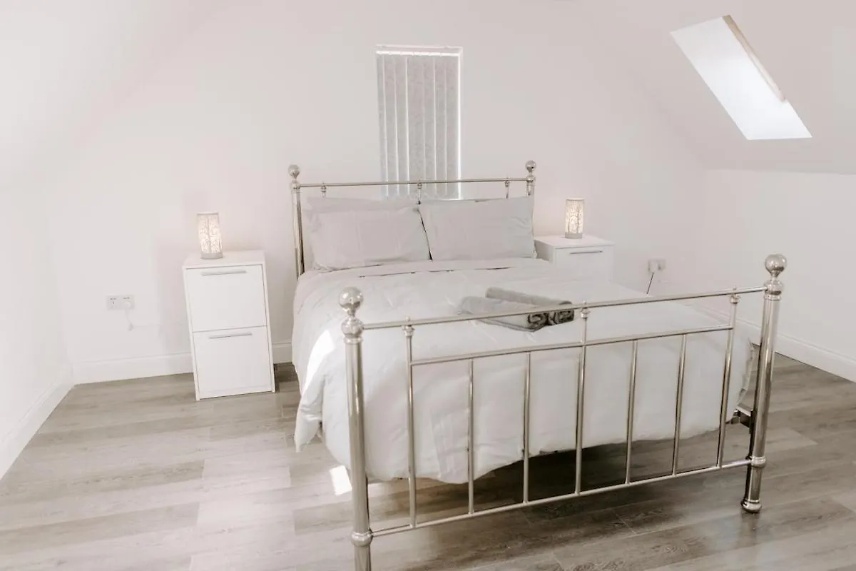 Apsley Way, 5 Bed 4 Bathroom House Thornaby on Tees Holiday home